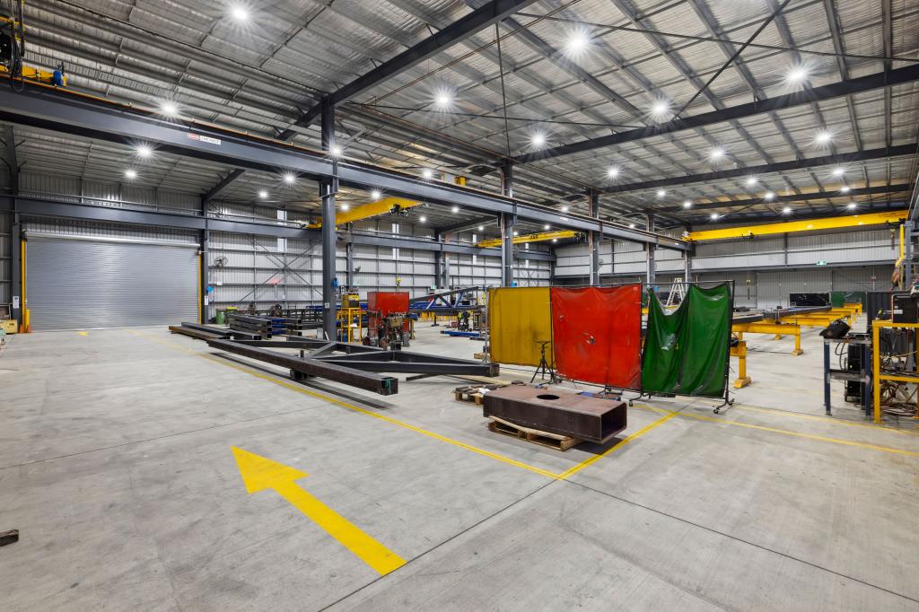 101-105 JARDINE DR, REDLAND BAY, QLD 4165