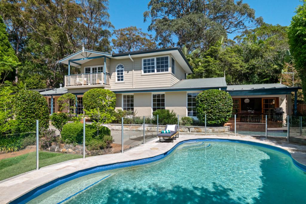 1 TUDOR PL, ST IVES CHASE, NSW 2075