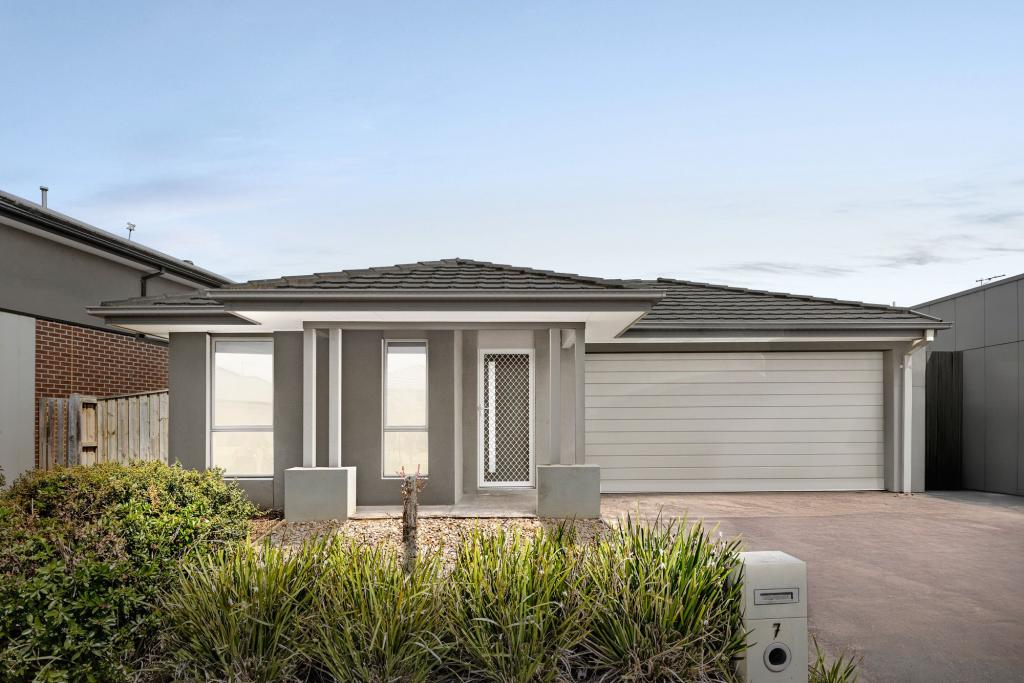 7 Perry Rd, Werribee, VIC 3030