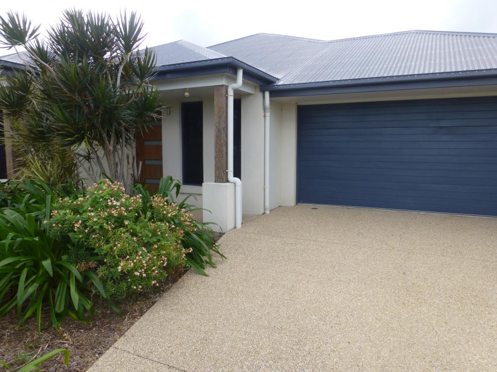 2/5 Bilgola Pl, Blacks Beach, QLD 4740