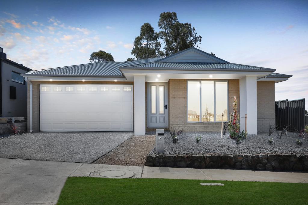 4 Runnel St, Sunbury, VIC 3429