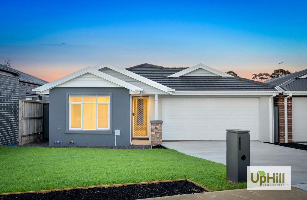 66 Thewlis Rd, Pakenham, VIC 3810