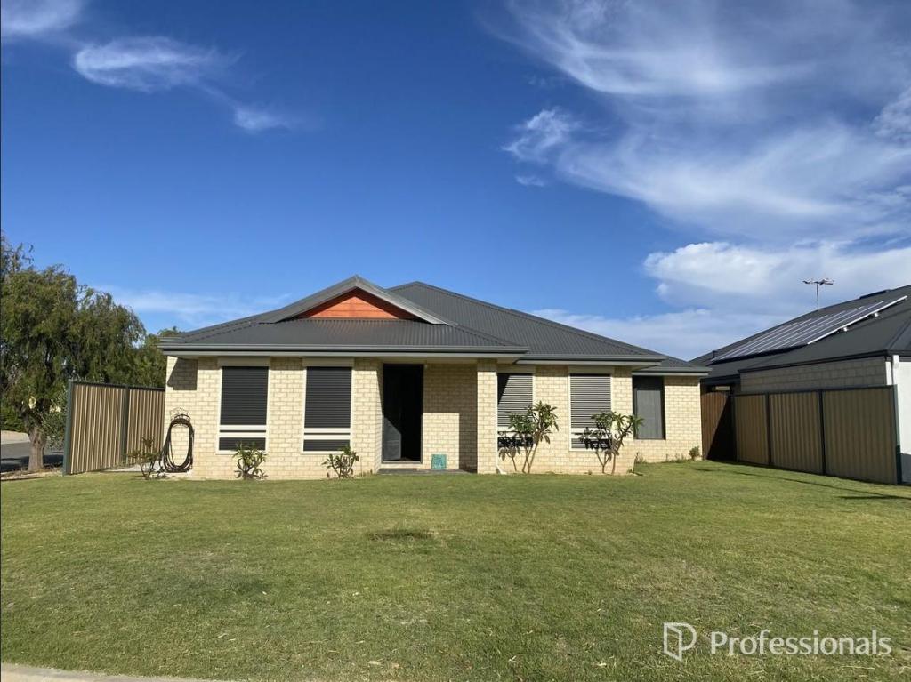 92 BLACKWOOD MNDR, YANCHEP, WA 6035