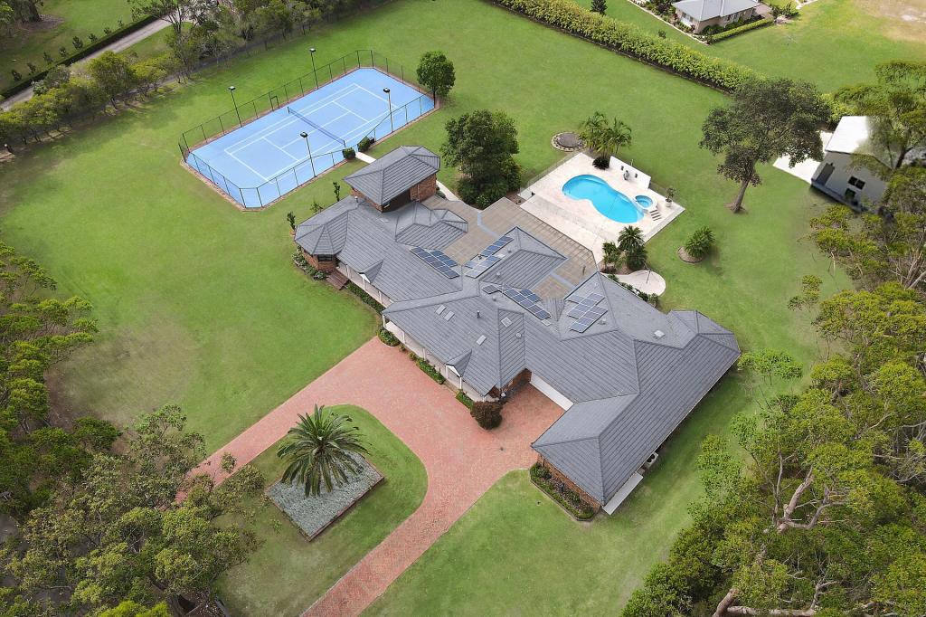 35 POMONA RD, EMPIRE BAY, NSW 2257