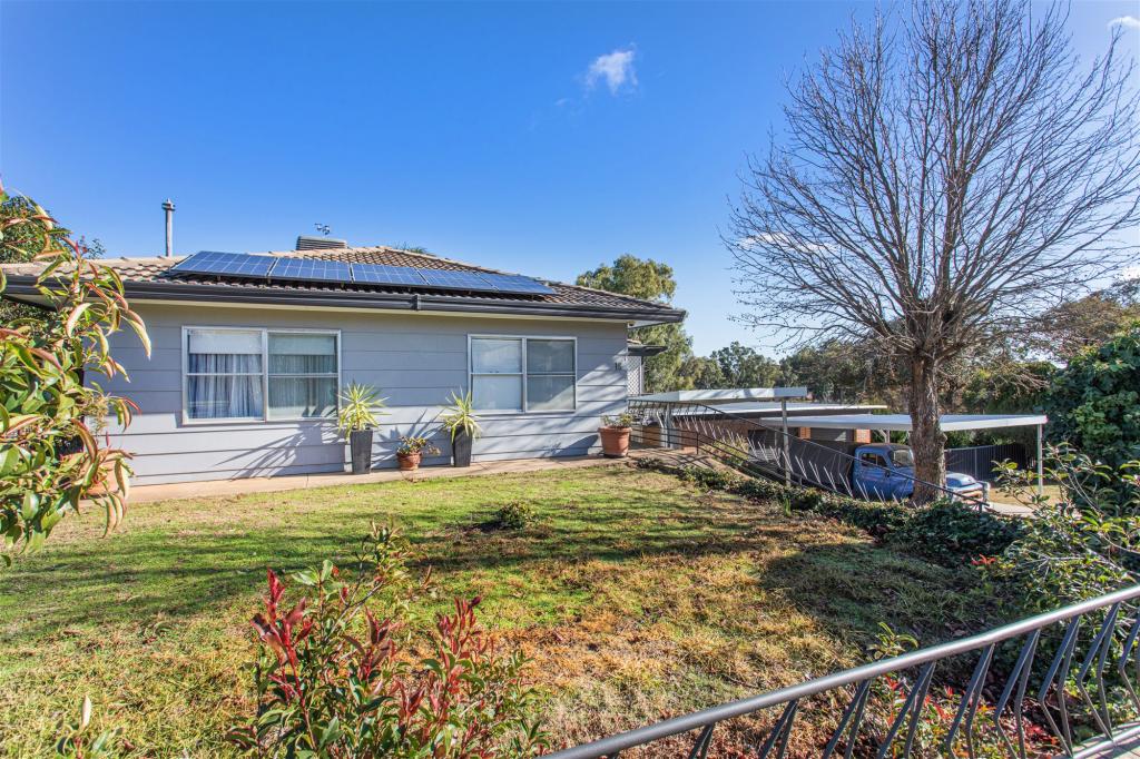 16 Chapman St, Cowra, NSW 2794