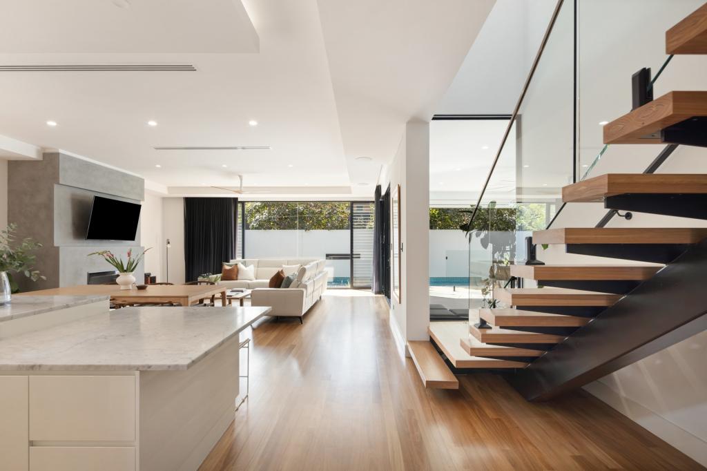 3 Maturin Rd, Glenelg, SA 5045