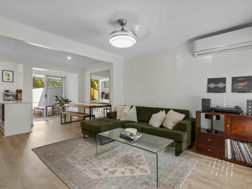 31/8 Gooding Dr, Merrimac, QLD 4226