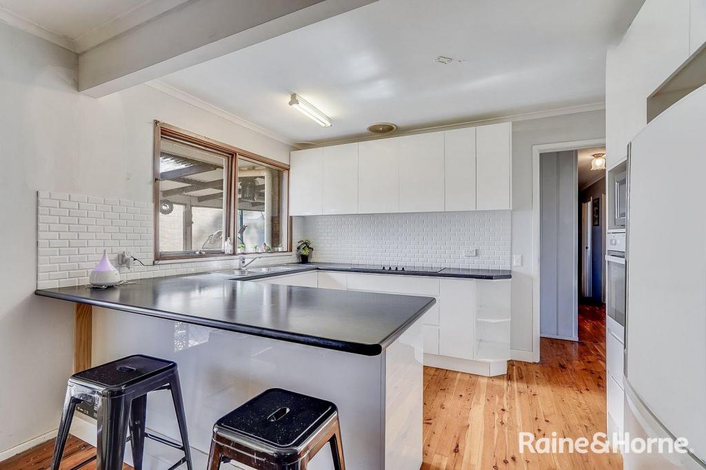 9 Jarndyce Ave, Ambarvale, NSW 2560