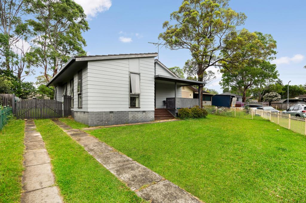 7 Marlock Pl, Macquarie Fields, NSW 2564