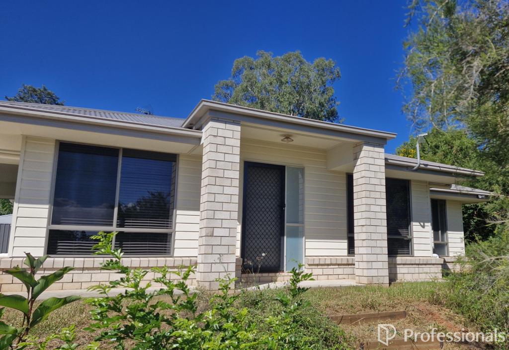 8 Crown Rd, Gympie, QLD 4570