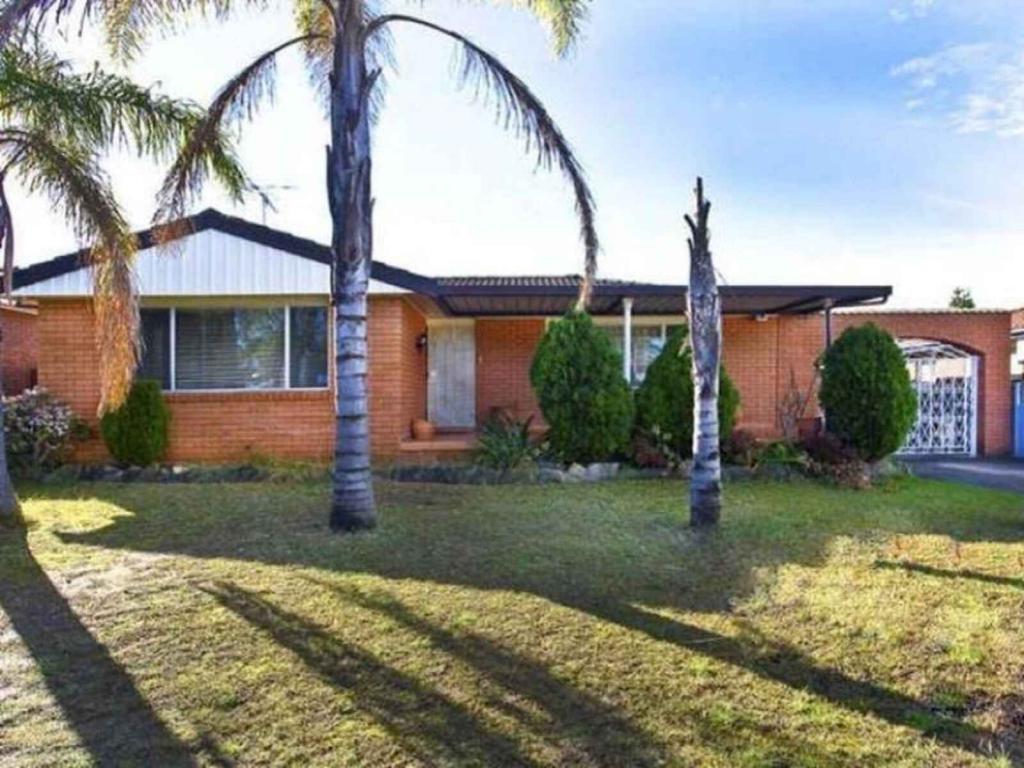 9 RIMFIRE CL, BOSSLEY PARK, NSW 2176