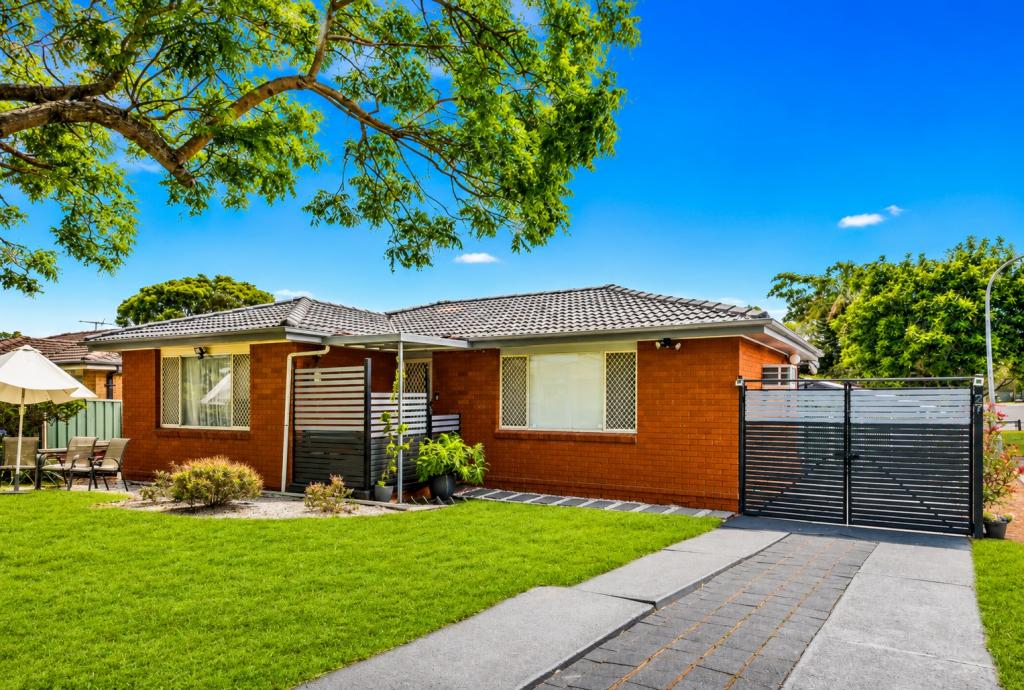 27 Medlow Dr, Quakers Hill, NSW 2763