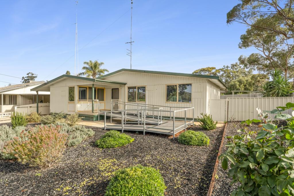 11 Cooper St, Berri, SA 5343
