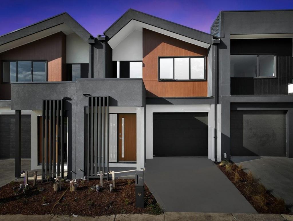 29 Bergamot Bvd, Mickleham, VIC 3064