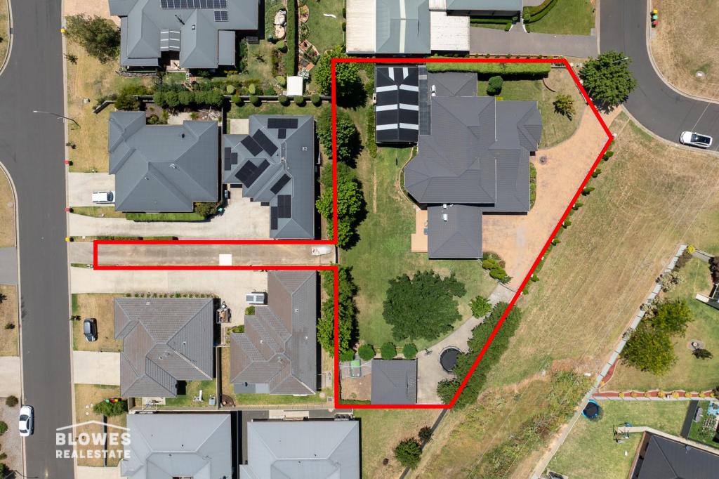 10 Tinnock Pl, Orange, NSW 2800