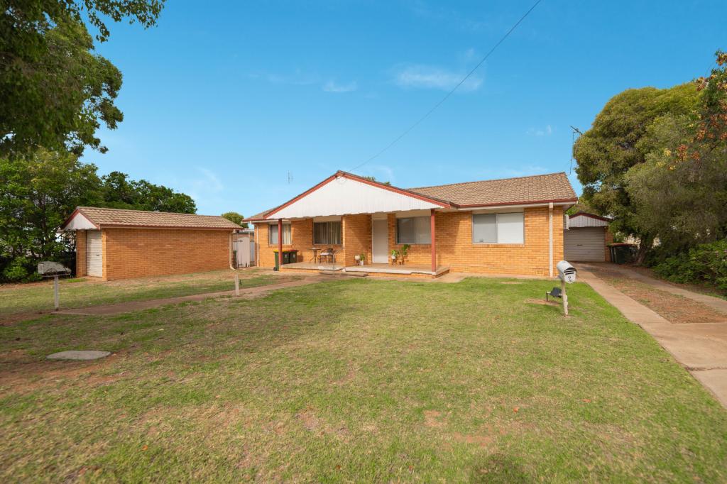 24 Johnson St, Forbes, NSW 2871