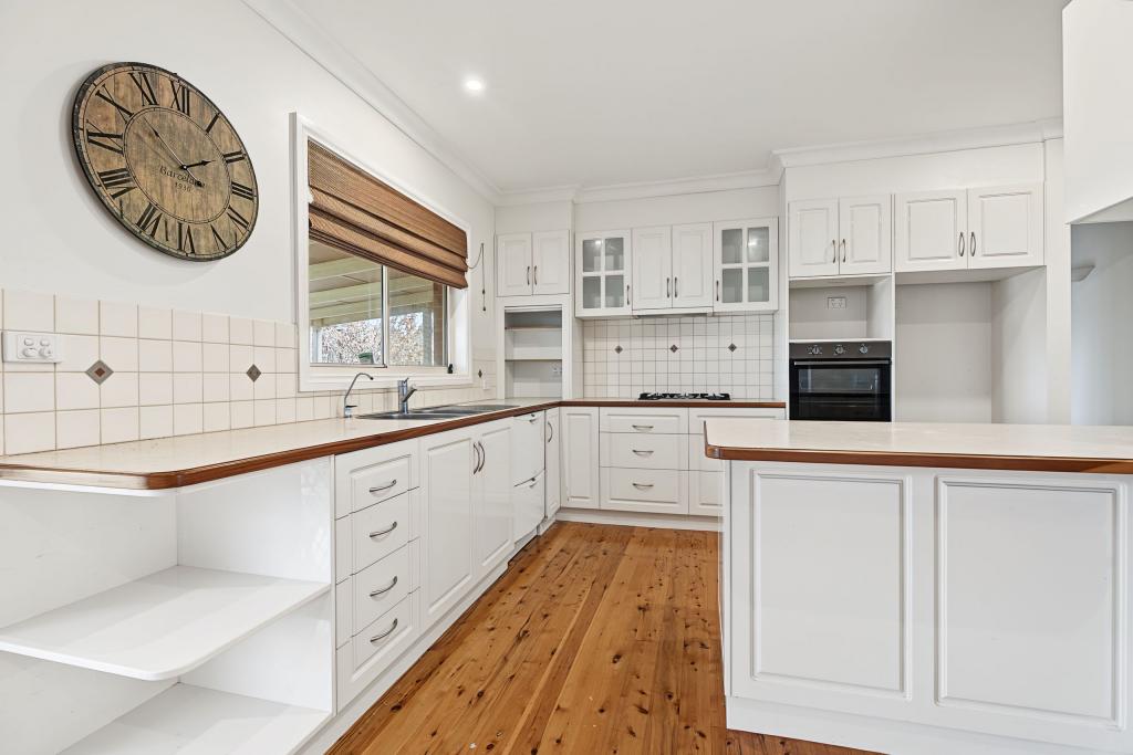 13 Baw Baw St, Thurgoona, NSW 2640
