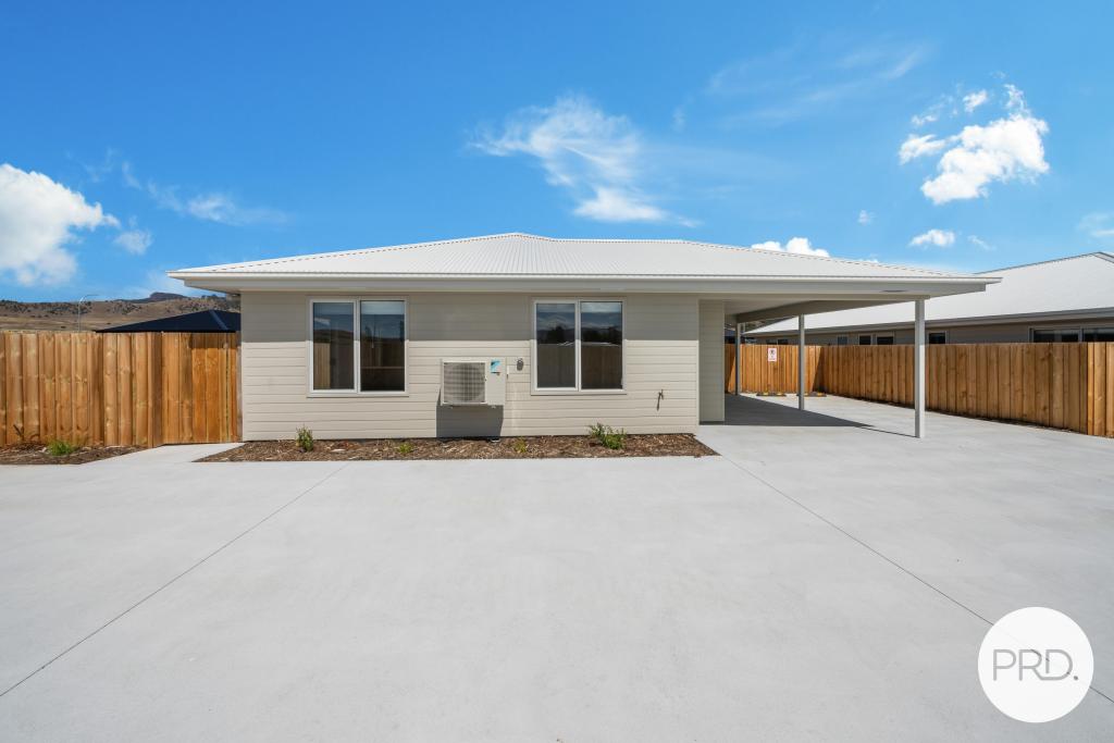 2/176 MAIN ST, KEMPTON, TAS 7030