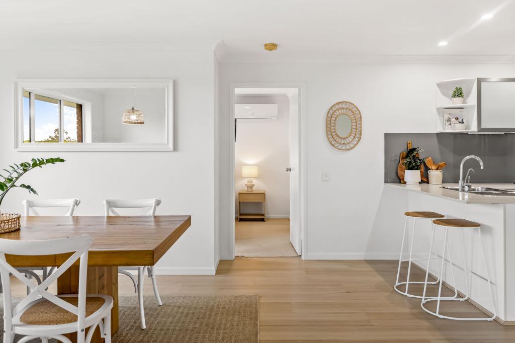 13 PINEVIEW DR, OXENFORD, QLD 4210