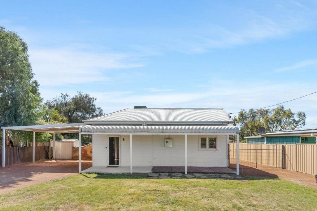 84 Crandon St, Gosnells, WA 6110