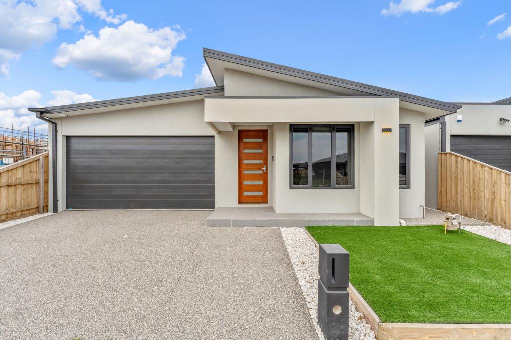16 Riesling St, Wollert, VIC 3750