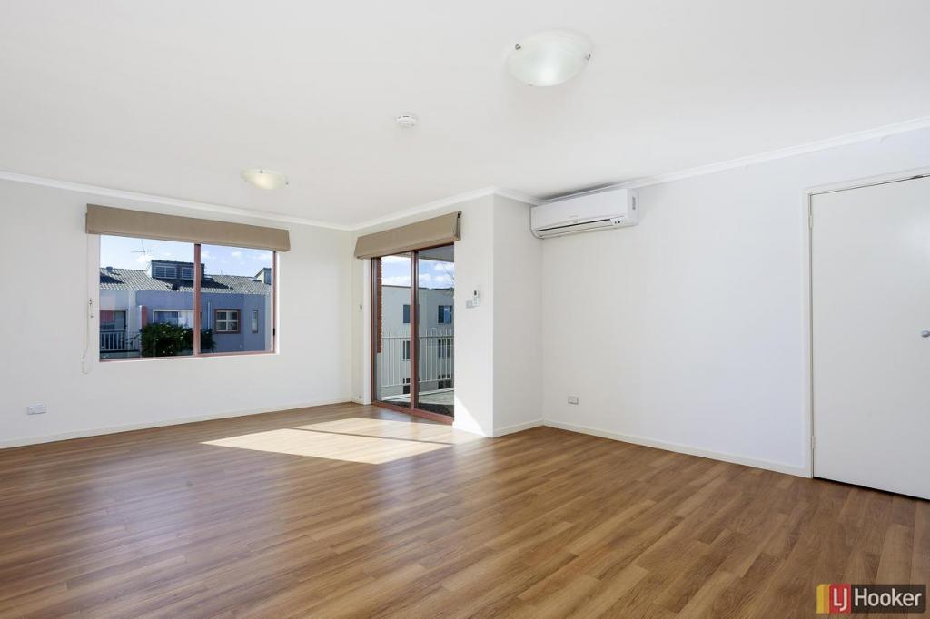 4/139 Port Jackson Cct, Phillip, ACT 2606