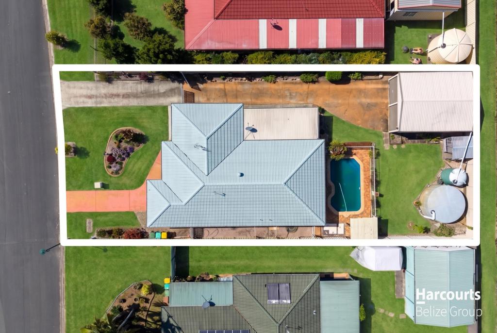 26 HELMORE RD, JACOBS WELL, QLD 4208