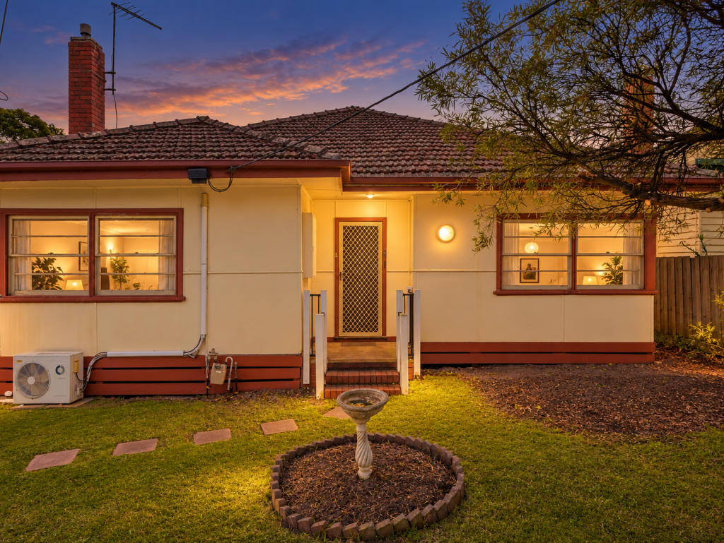 27 Birdwood St, Frankston, VIC 3199