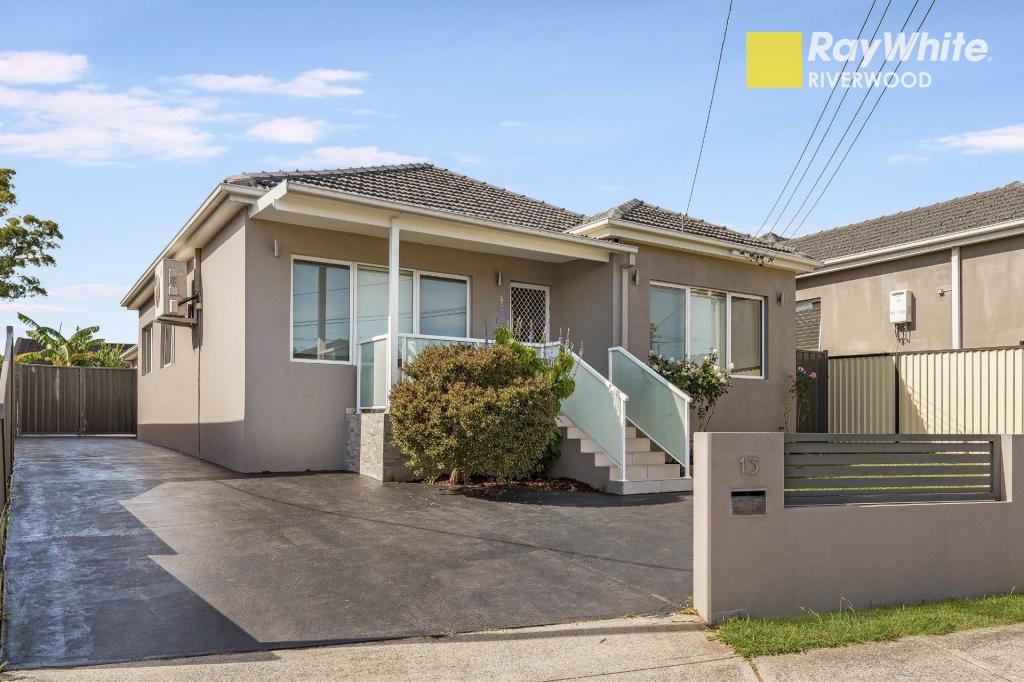 13 Bonds Rd, Riverwood, NSW 2210