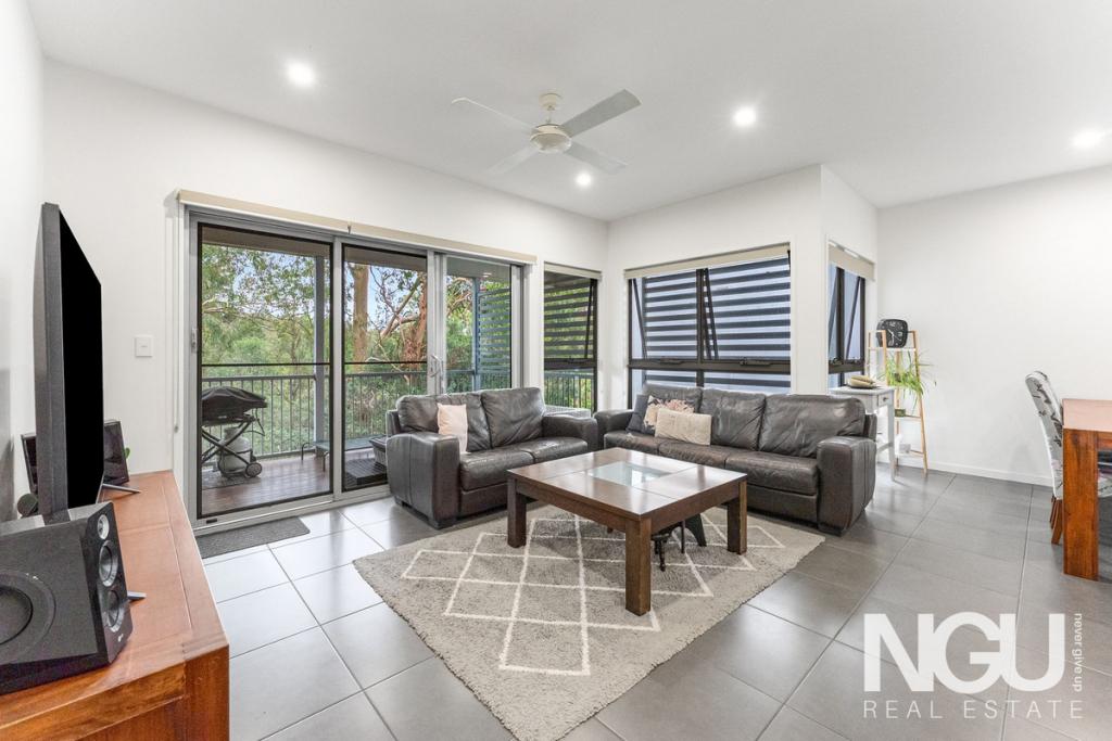 5 Birdie Pl, Carbrook, QLD 4130