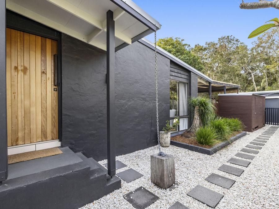 35 Fishermans Dr, Emerald Beach, NSW 2456