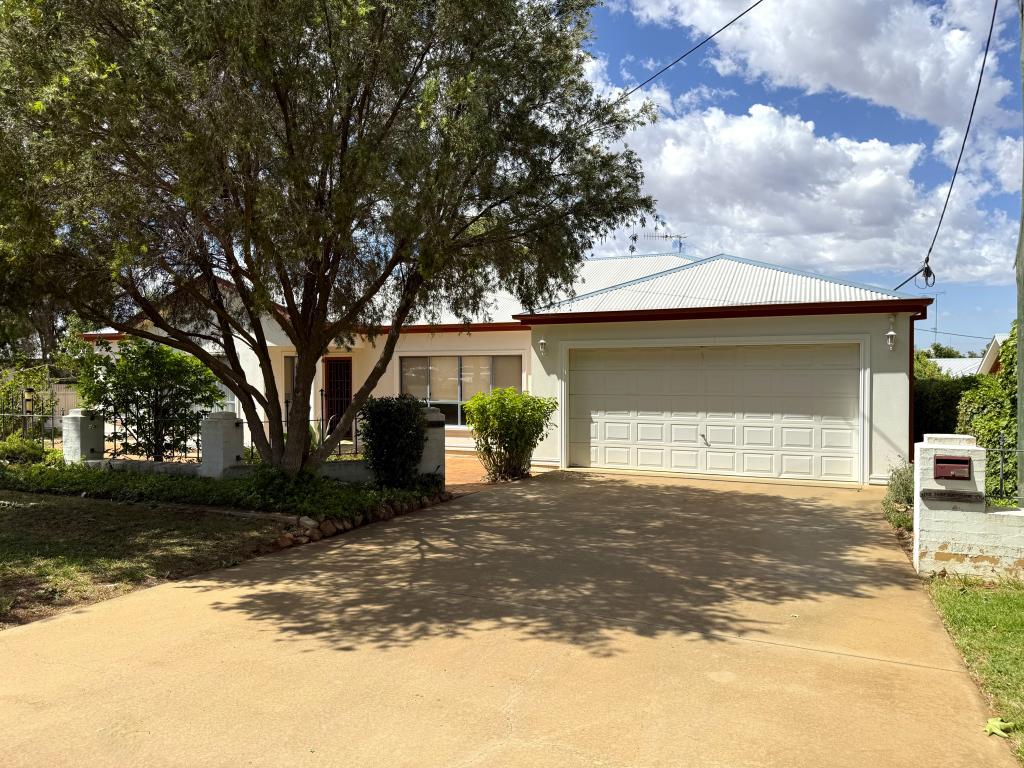 118 Macarthur St, Griffith, NSW 2680