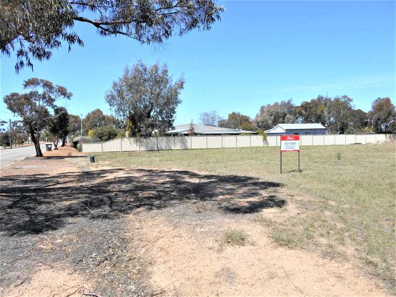 75 Harvey St, Dumbleyung, WA 6350