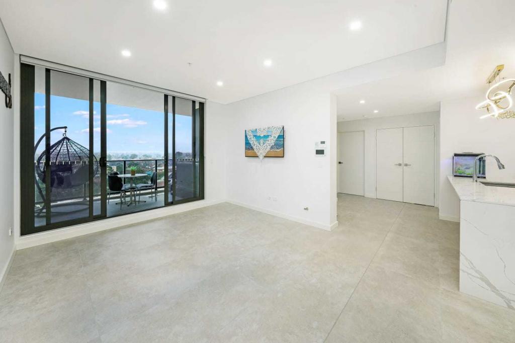 718/5 GLADSTONE ST, MERRYLANDS, NSW 2160