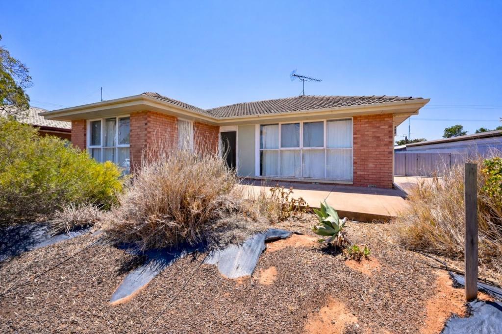 17 Ferry St, Whyalla Playford, SA 5600