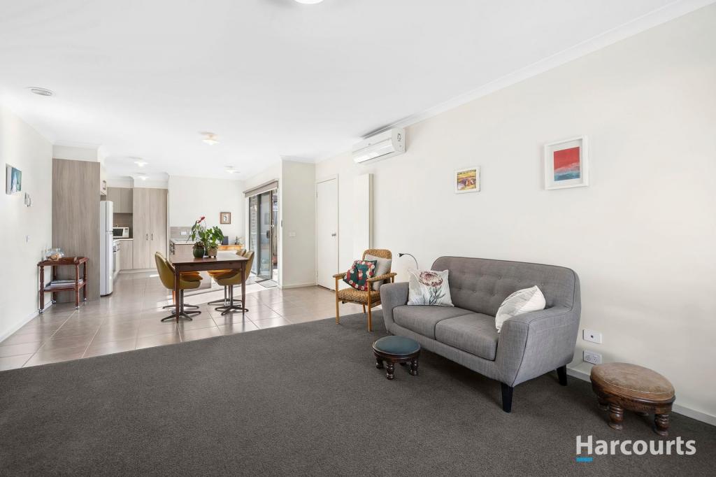 1/112 Vines Rd, Hamlyn Heights, VIC 3215
