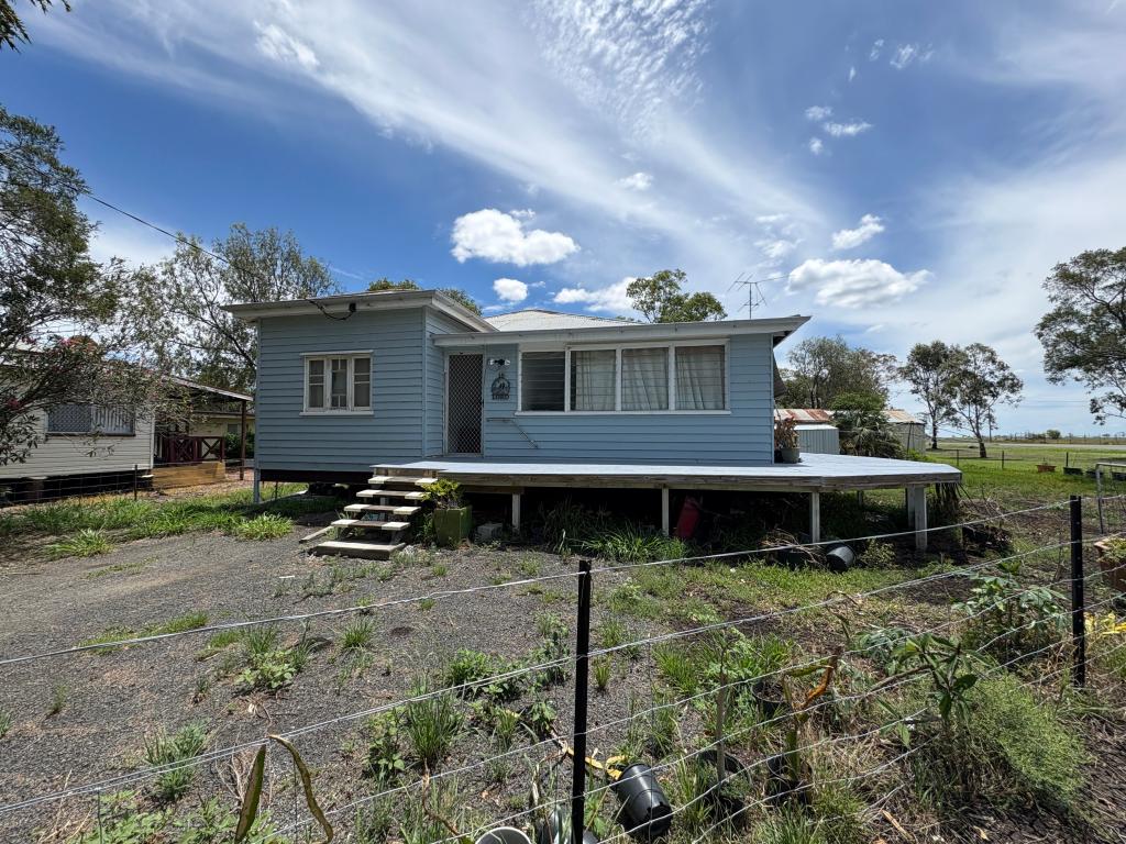 15 Lord St, Brookstead, QLD 4364