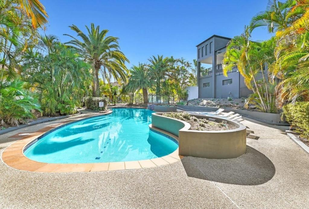 101/2 Gentian Dr, Arundel, QLD 4214