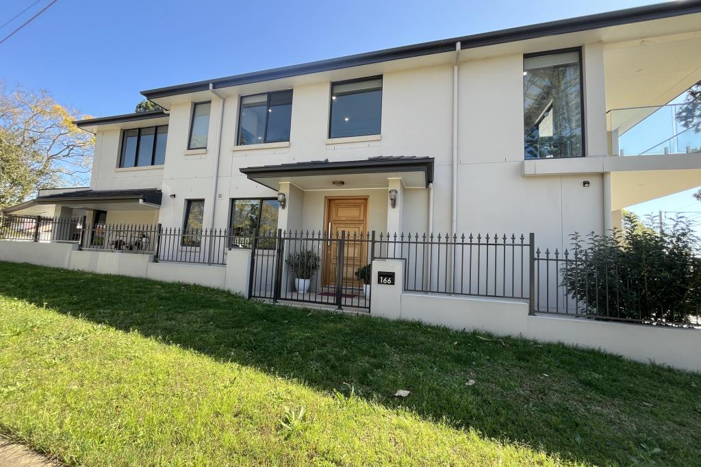 166 NORTH RD, EASTWOOD, NSW 2122