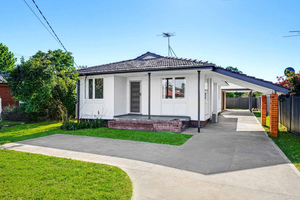 3 Parkes Cres, Blackett, NSW 2770