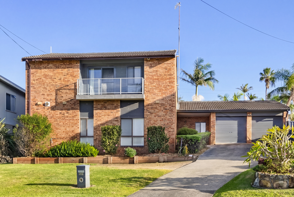121 Kiarama Ave, Kiama Downs, NSW 2533