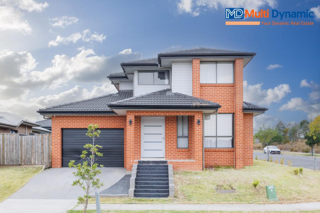 7 URE ST, ORAN PARK, NSW 2570