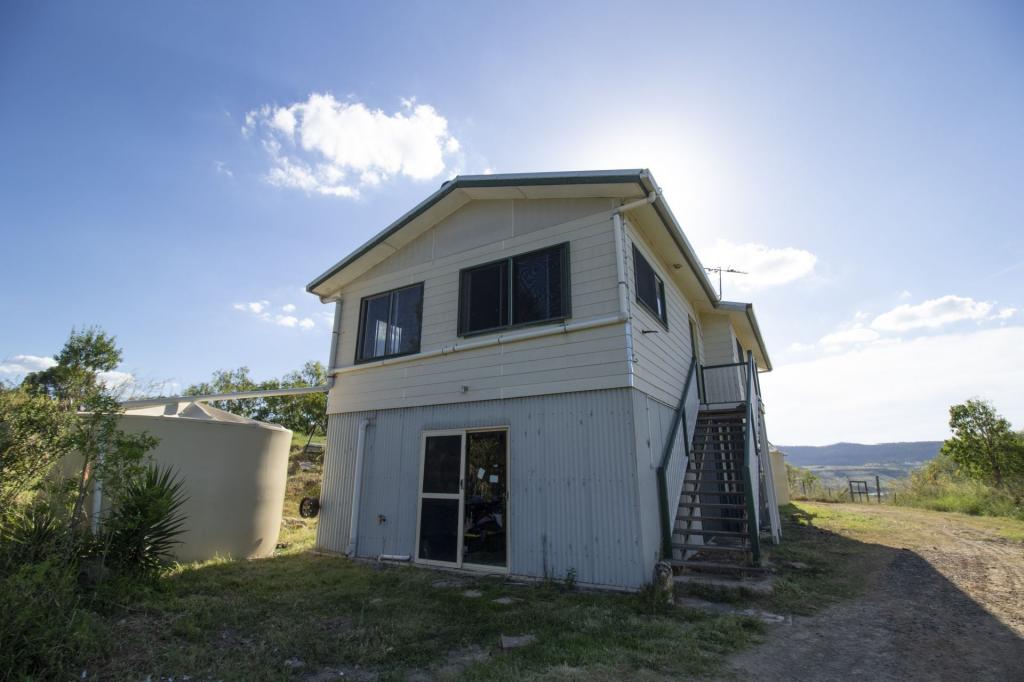 697 Ingoldsby Rd, Ingoldsby, QLD 4343