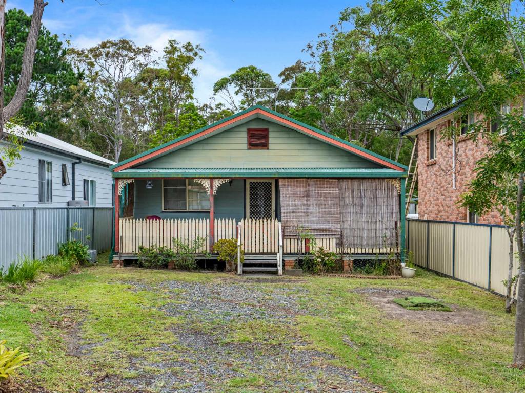 70 St Clair St, Bonnells Bay, NSW 2264