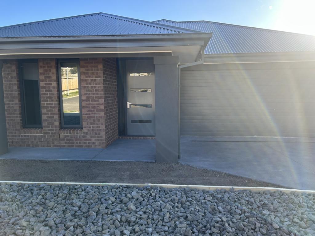 31 Eucalyptus Way, Lucknow, VIC 3875