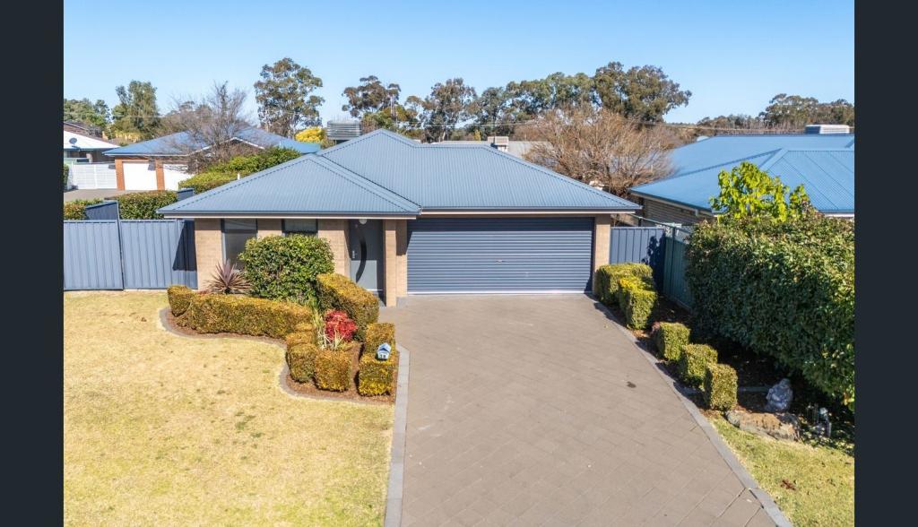19 Torvean Ave, Dubbo, NSW 2830