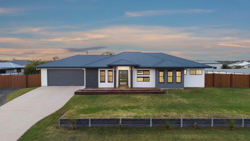 15 Mahalo Rd, Booral, QLD 4655