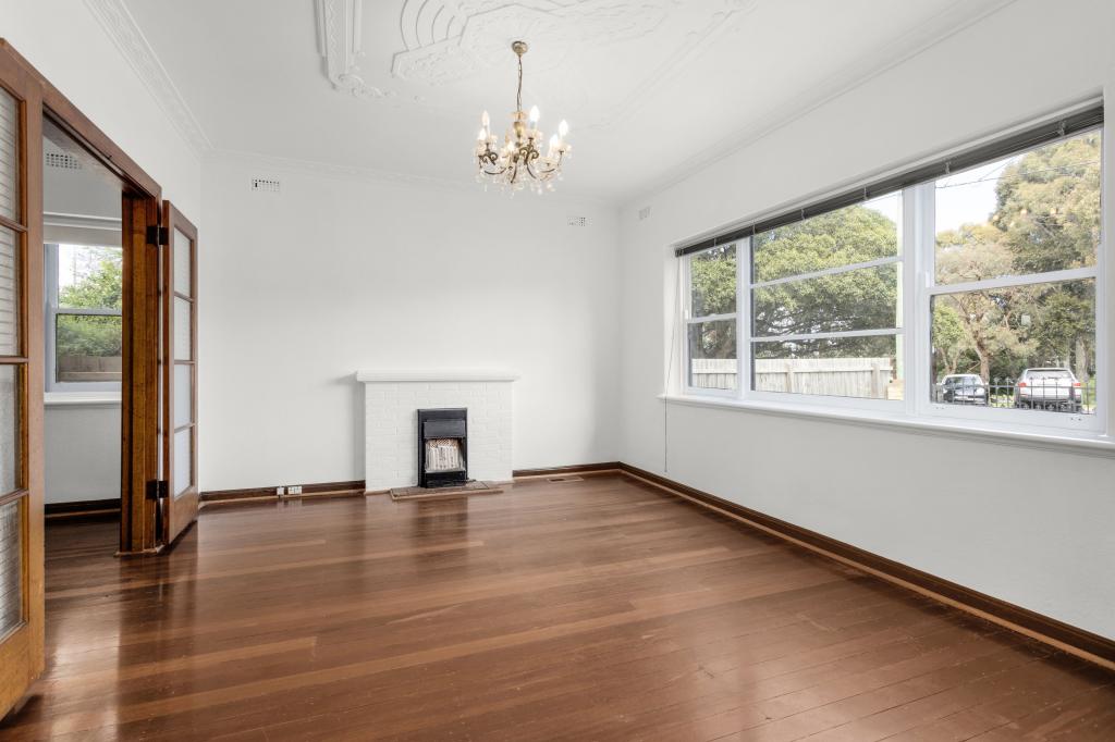 24b Crosbie Rd, Murrumbeena, VIC 3163
