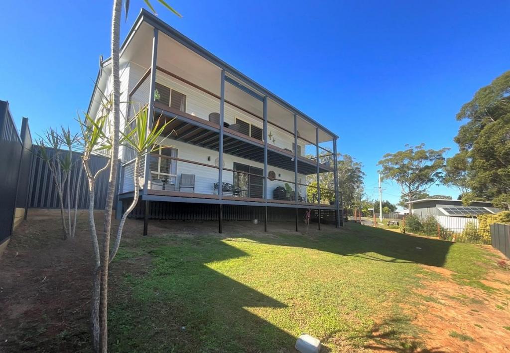 119 Channel St, Russell Island, QLD 4184