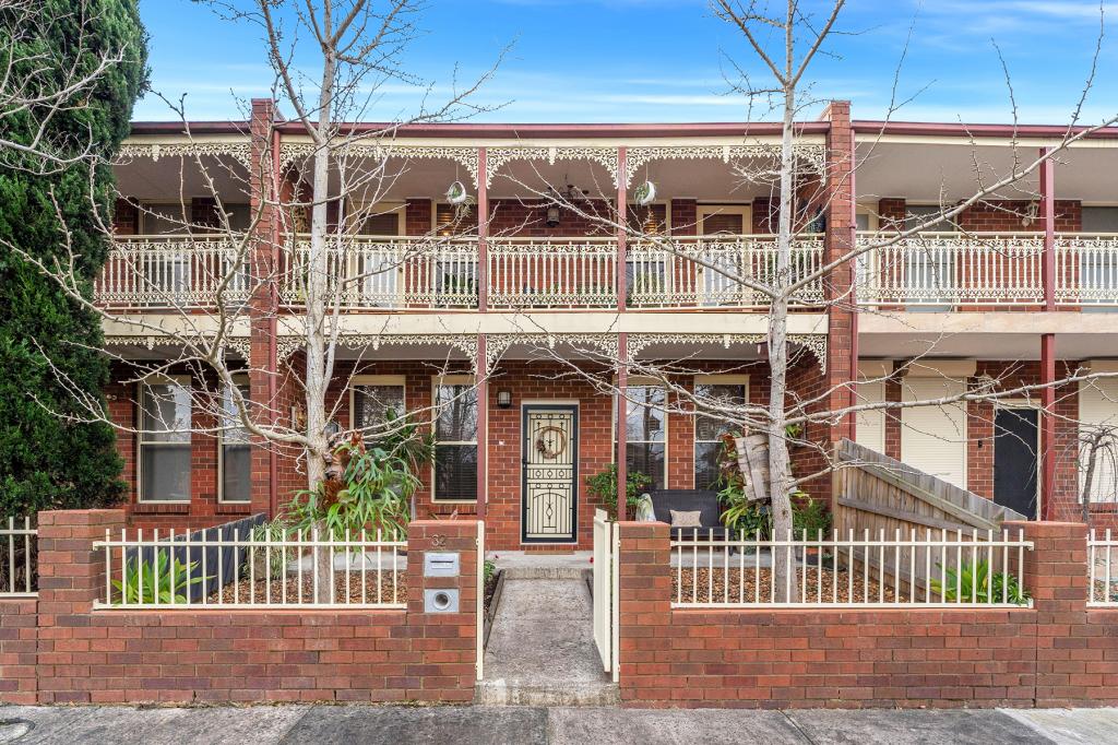 32 Athol Ave, Roxburgh Park, VIC 3064